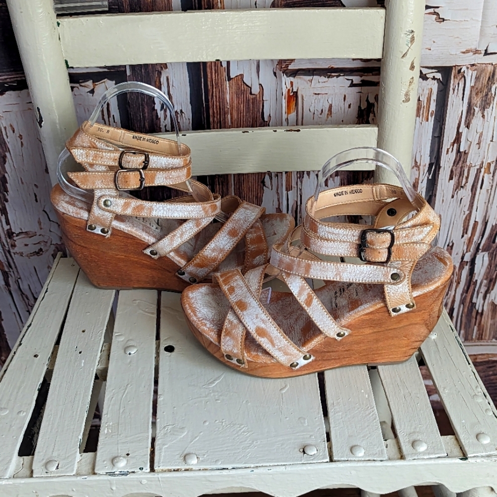 BED|Stu platform sandals